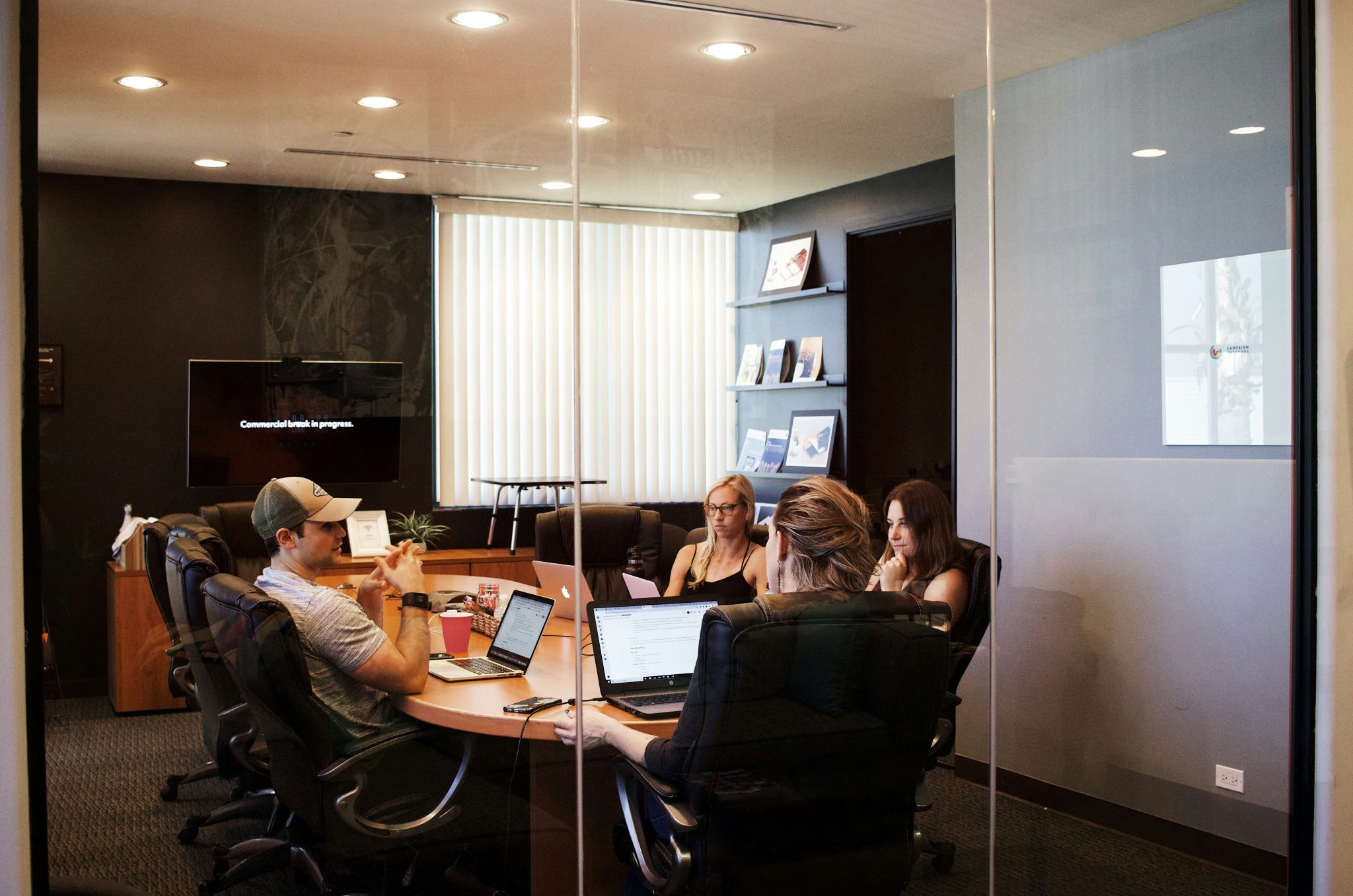 Why More Companies Are Choosing Outsourced B2B Sales to Scale Faster